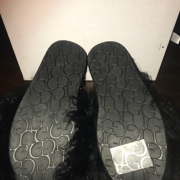 UGG Fluff Momma Mongolian slippers - Picture 3 of 3
